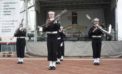 BALTIMORE (Oct. 5, 2018) The U.S. Navy Ceremonial Guard Drill Team performs in Baltimore™s Inner Harbor during Maryland Fleet Week and Air Show Baltimore. MDFWASB is Baltimore™s celebration of the sea services and provides an opportunity for the citizens of Maryland and the city of Baltimore to meet Sailors, Marines and Coast Guardsmen, as well as see firsthand the latest capabilities of today™s maritime services. U.S. Navy photo by MC2 Victoria Kinney.